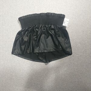 Women Black Wet Look High Waisted Party Shorts New SZ XL. Condition is New